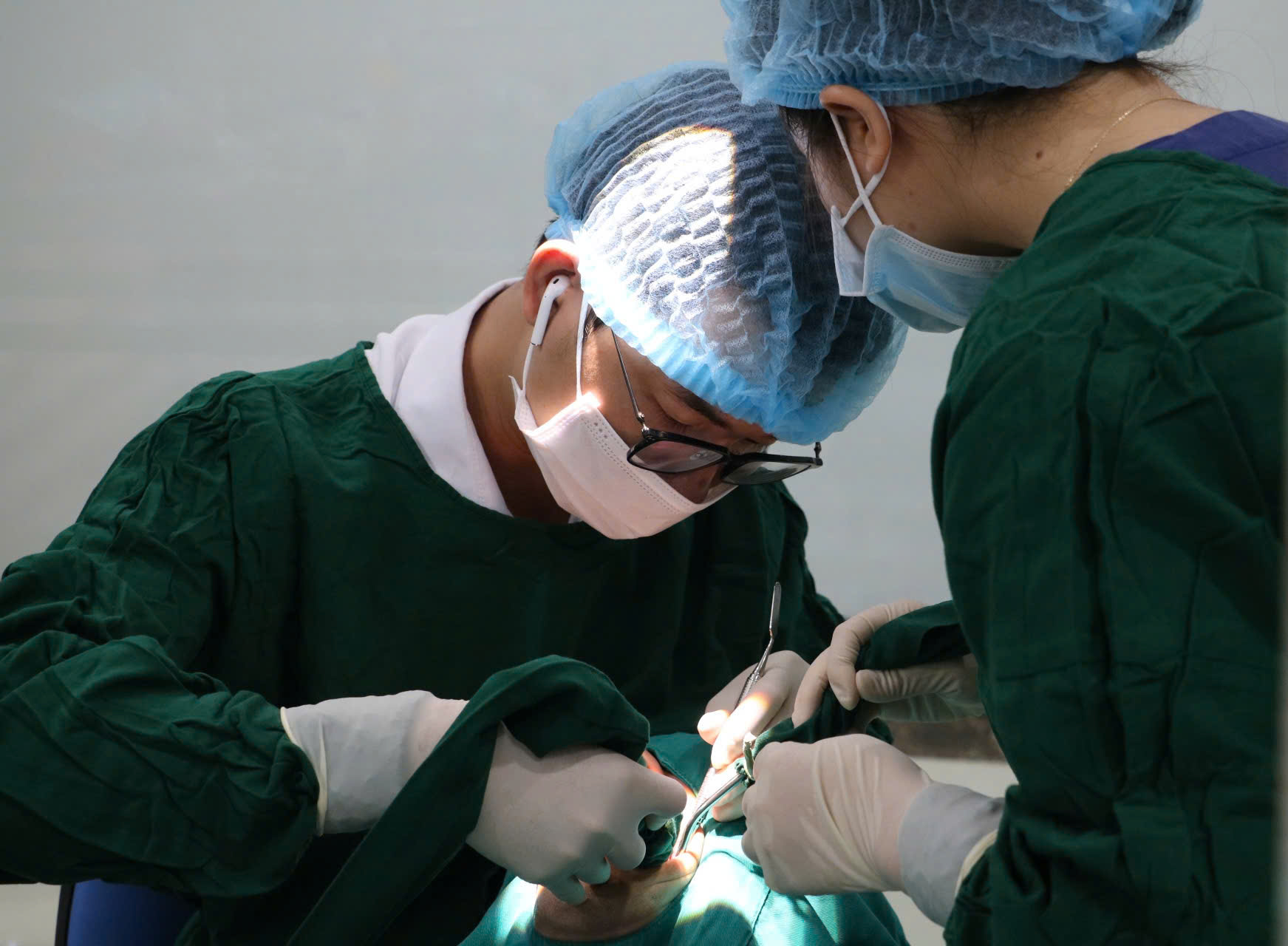 Cấy ghép Implant - Giải pháp tối ưu nhất cho những bệnh nhân mất răng